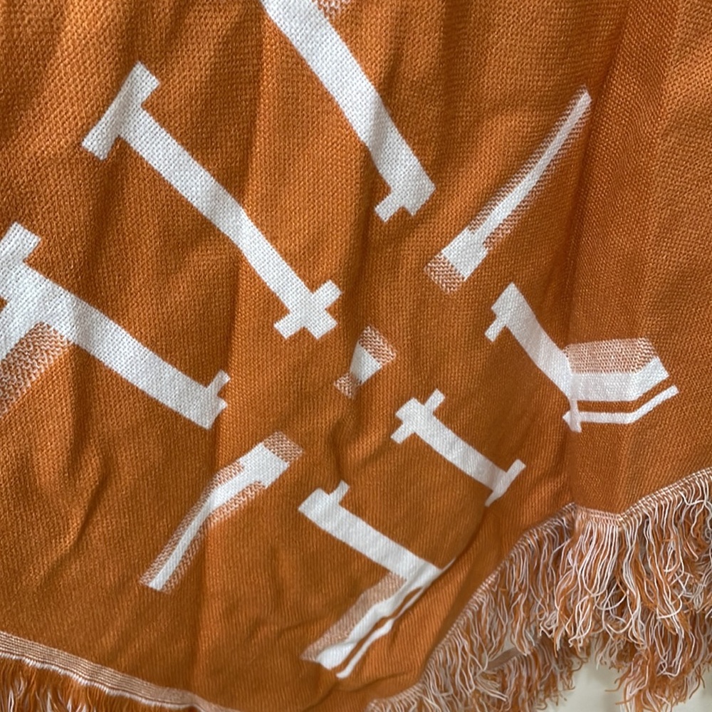 Gorgeous Tribal/Western? Y2K Design Vtg. 1990’s Cape Shawl Rust & Cream-Boho. - Picture 6 of 12